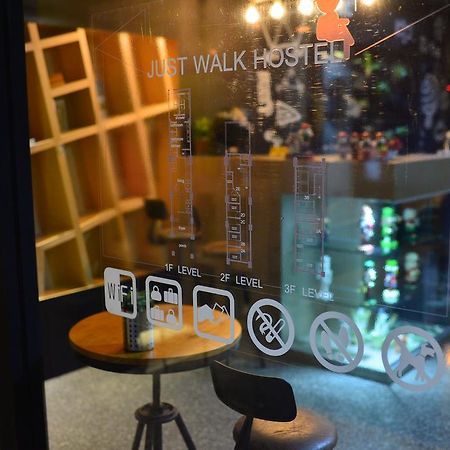 Just Walk Backpacker Hostel Hualien Exterior foto