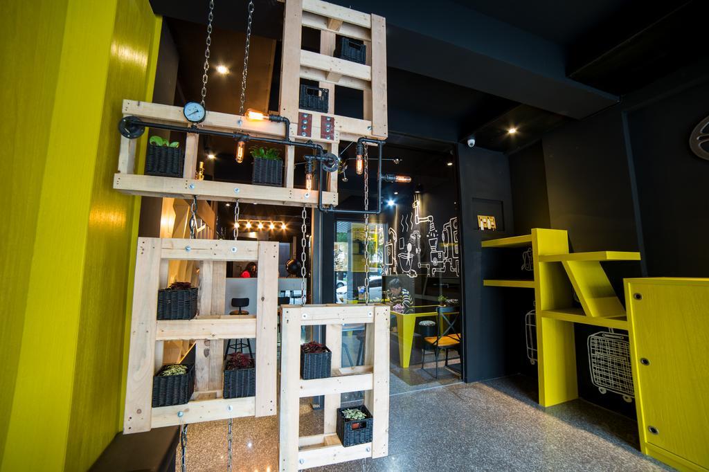 Just Walk Backpacker Hostel Hualien Exterior foto