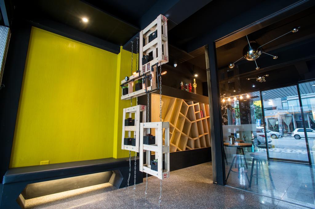 Just Walk Backpacker Hostel Hualien Exterior foto