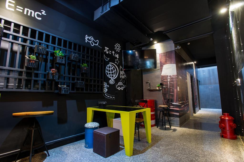 Just Walk Backpacker Hostel Hualien Exterior foto